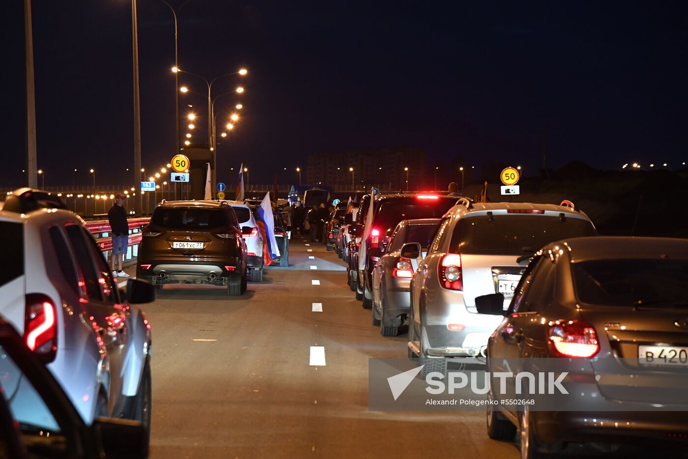 Crimean Bridge open for car traffic