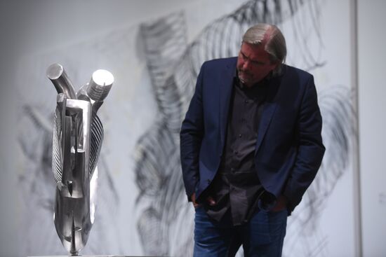 Exhibition Vadim Kosmachyov: A Breath of Sculpture opens at Novaya Tretyakovka gallery