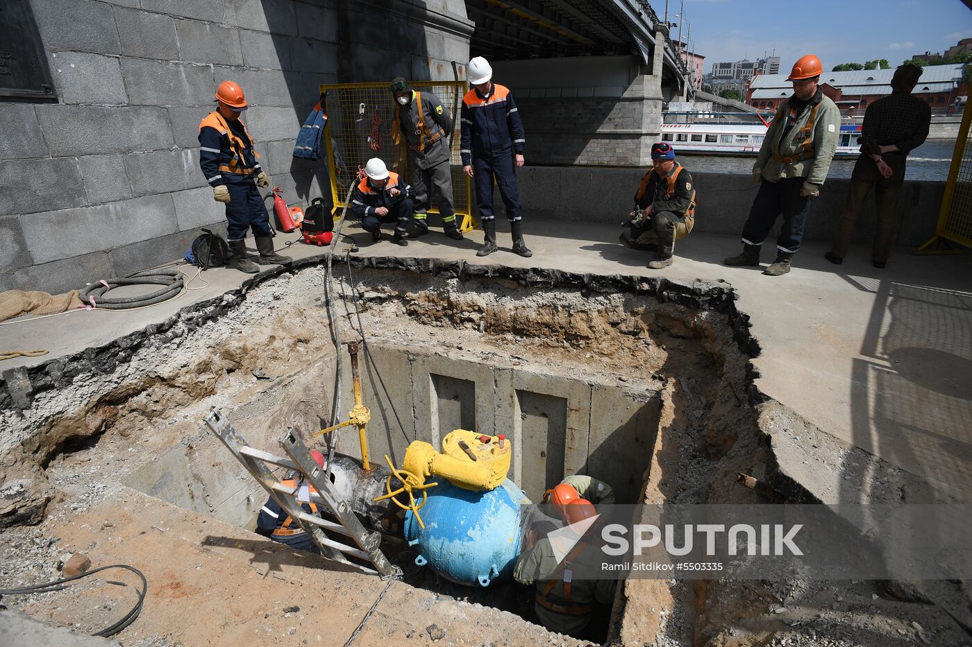 Installing remote control valve on gas pipe