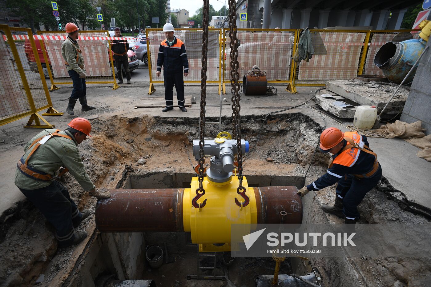 Installing remote control valve on gas pipe