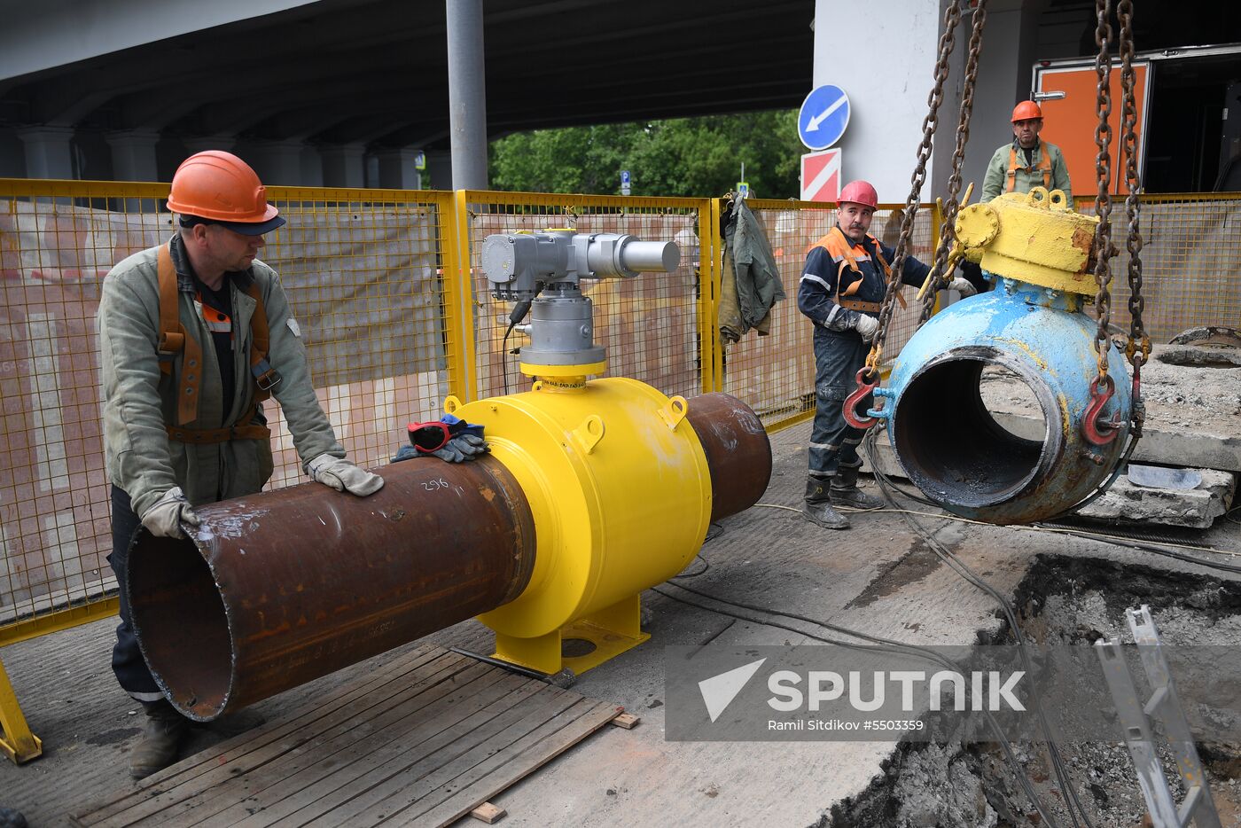 Installing remote control valve on gas pipe