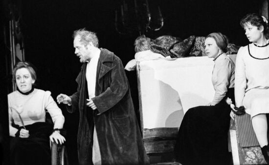 "Brother Alyosha" spectacle