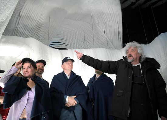 Ice cave opened in Zaryadye Park