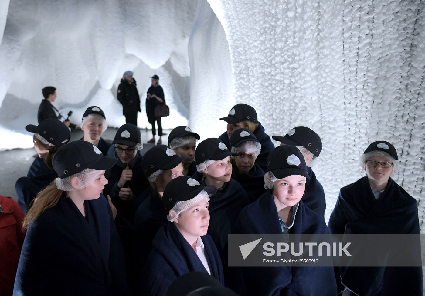 Ice cave opened in Zaryadye Park