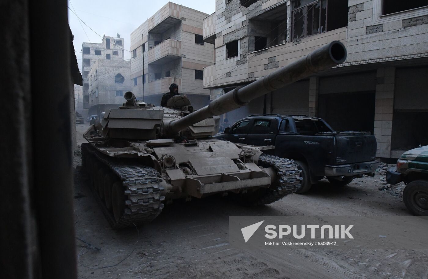 Update on Yarmouk refugee camp in southern suburb of Damascus