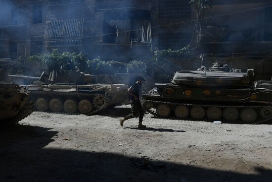 Update on Yarmouk refugee camp in southern suburb of Damascus