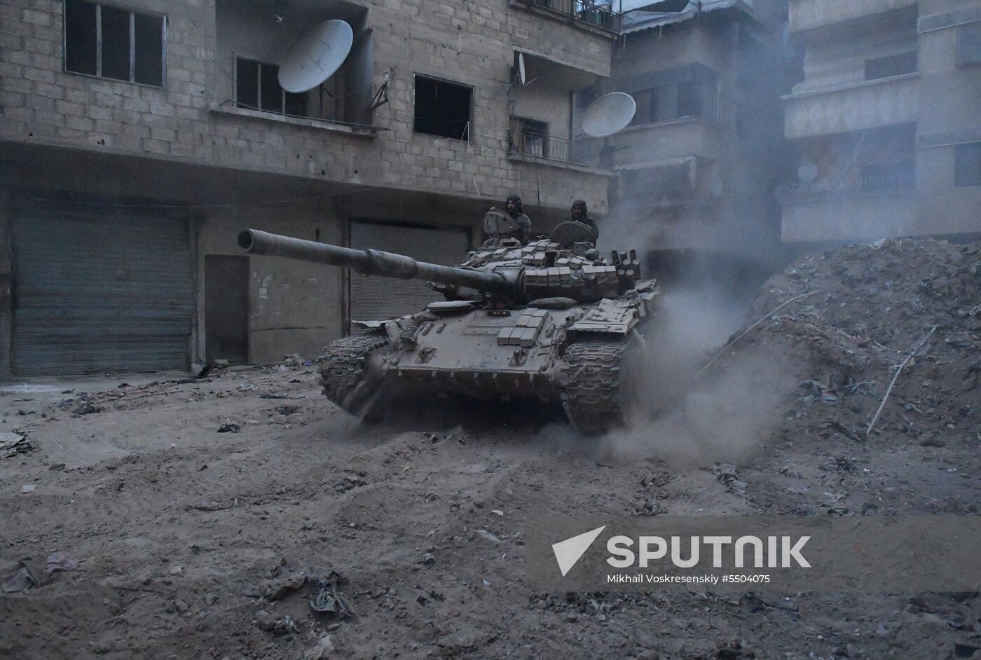 Update on Yarmouk refugee camp in southern suburb of Damascus