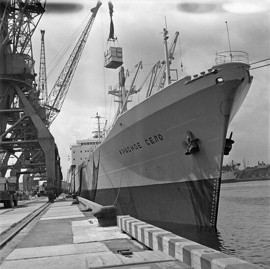Leningrad commercial seaport