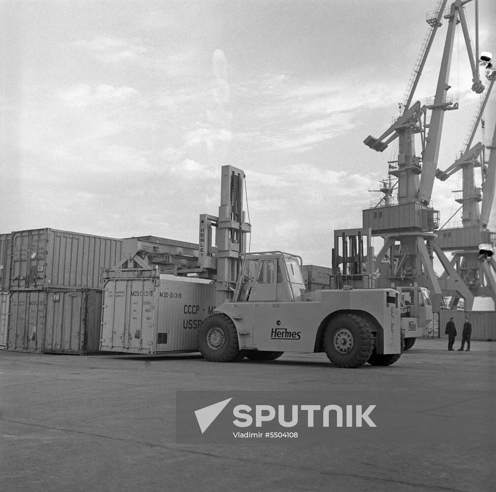 Leningrad commercial seaport