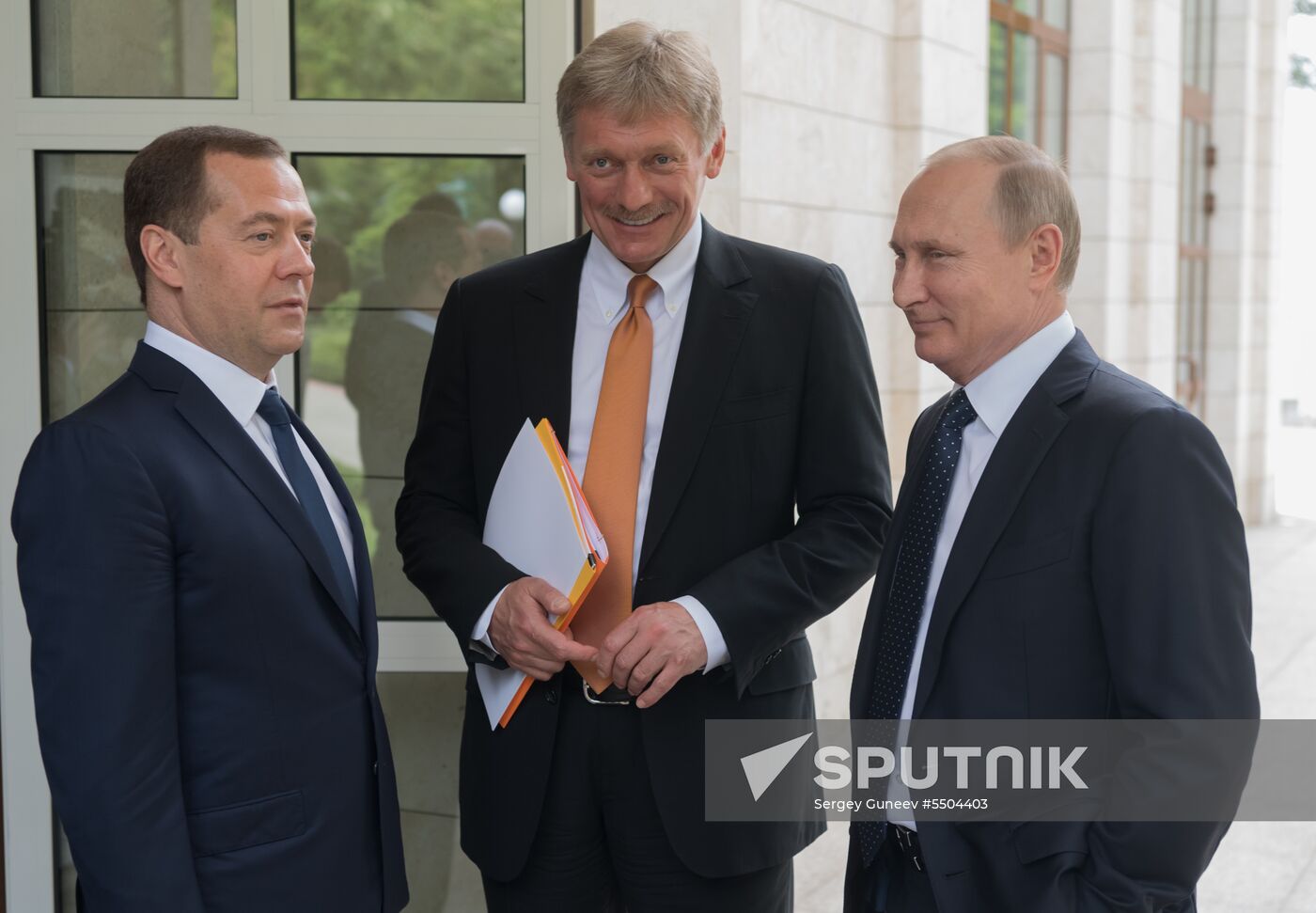 President Vladimir Putin meets with German Chancellor Angela Merkel