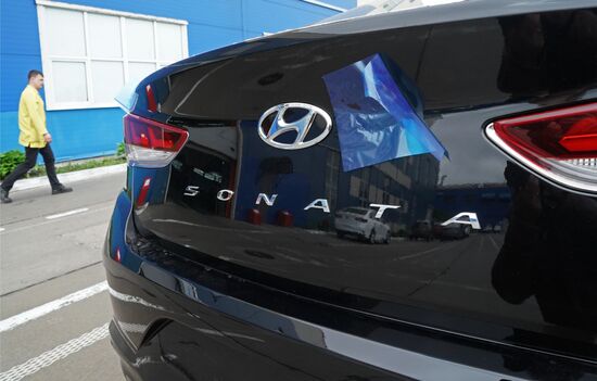 Hyundai Sonata car production in Kaliningrad