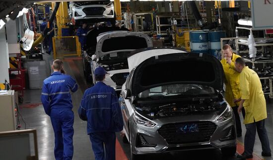 Hyundai Sonata car production in Kaliningrad