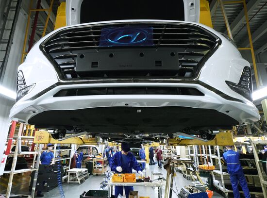 Hyundai Sonata car production in Kaliningrad