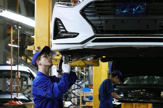 Hyundai Sonata car production in Kaliningrad