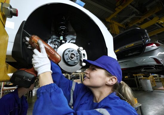 Hyundai Sonata car production in Kaliningrad