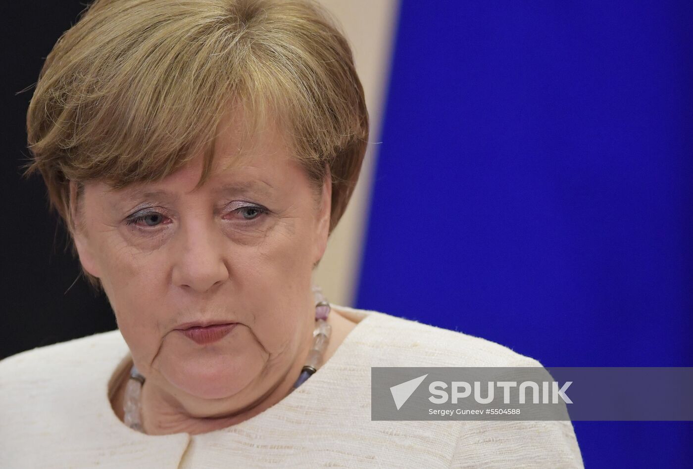 President Vladimir Putin meets with German Chancellor Angela Merkel