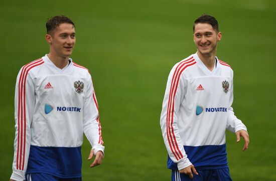 Football. Russian national team holds training session