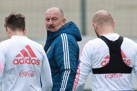 Football. Russian national team's training session