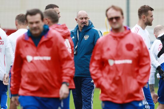 Football. Russian national team's training session