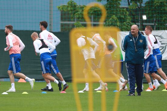 Football. Russian national team's training session