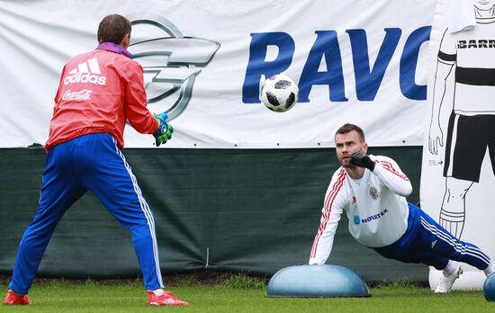 Football. Russian national team's training session