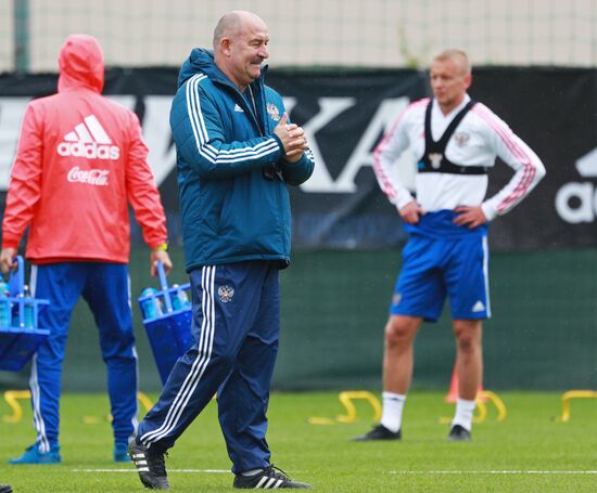 Football. Russian national team's training session