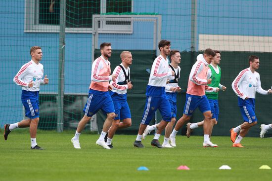 Football. Russian national team's training session