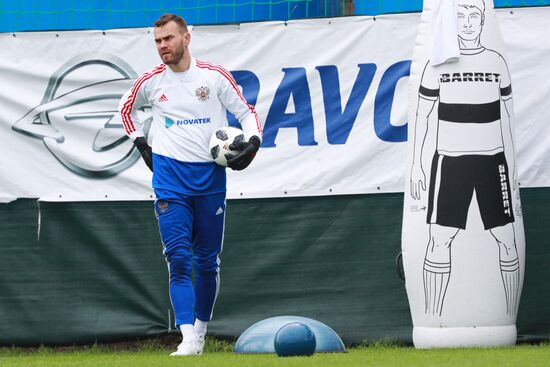 Football. Russian national team's training session