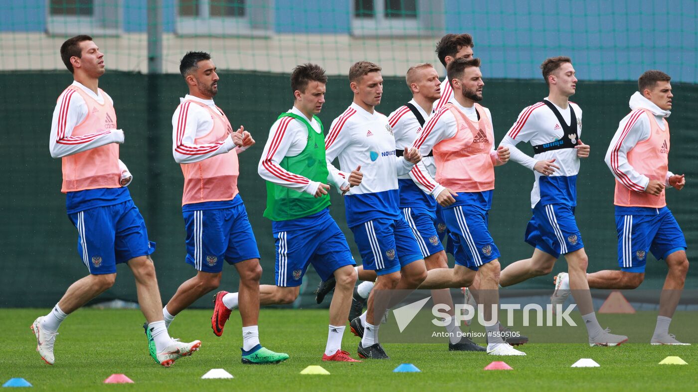 Football. Russian national team's training session