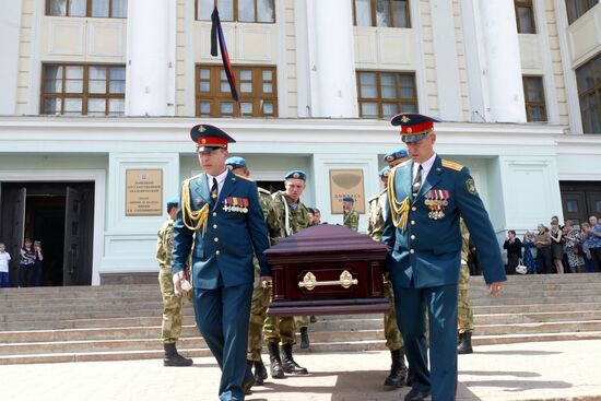 Memorial service for Pyatnashka Battalion Commander Oleg Mamiyev in Donetsk