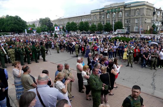 Memorial service for Pyatnashka Battalion Commander Oleg Mamiyev in Donetsk