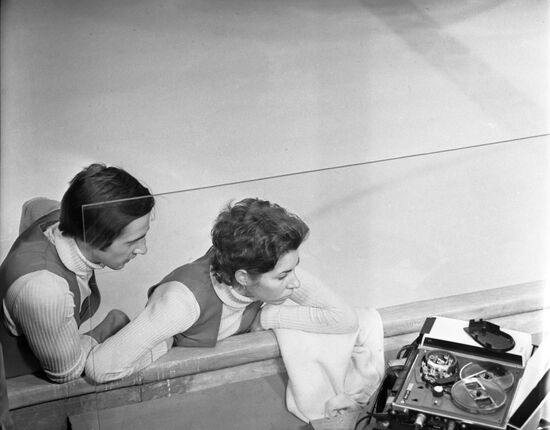 Figure skaters Lyudmila Pakhomova and Alexander Gorshkov