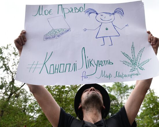 Legalize marijuana rally in Kiev
