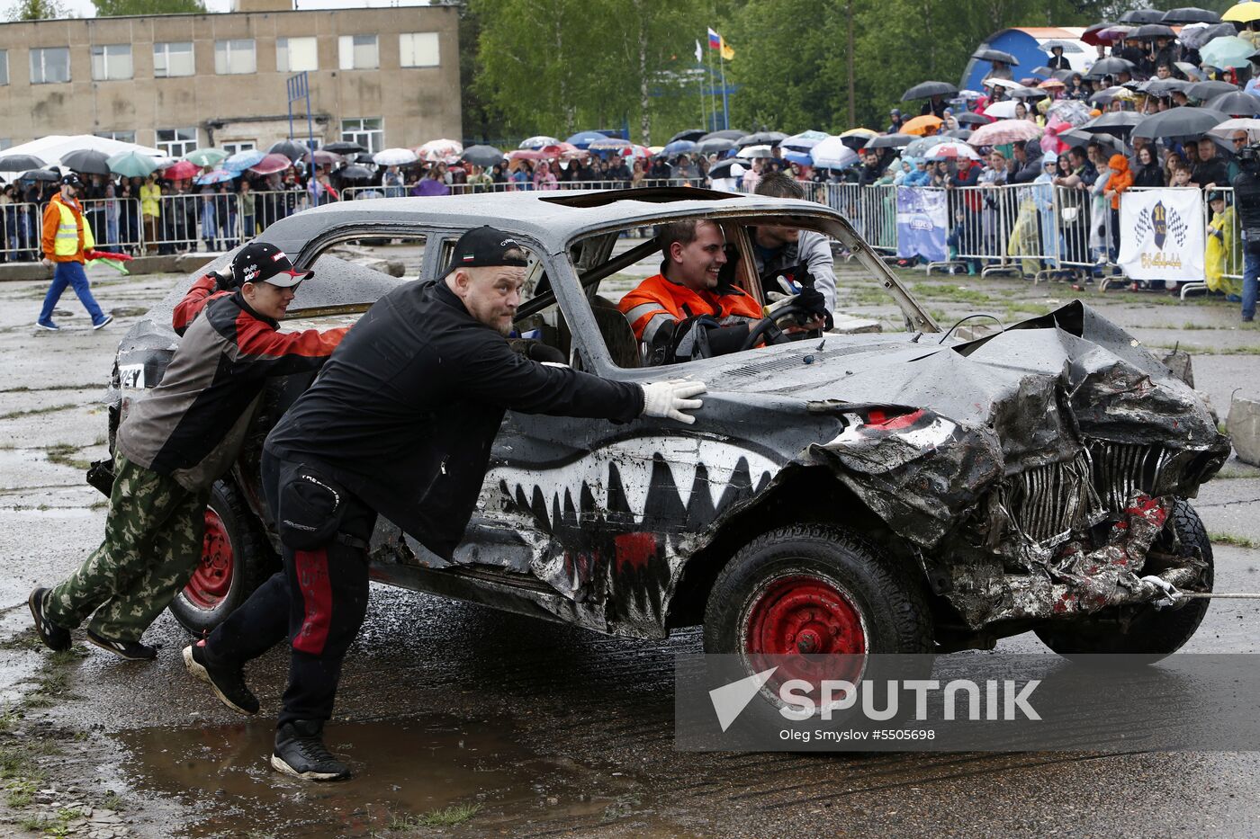 Rise of the Machines demolition derby in Yaroslavl Region