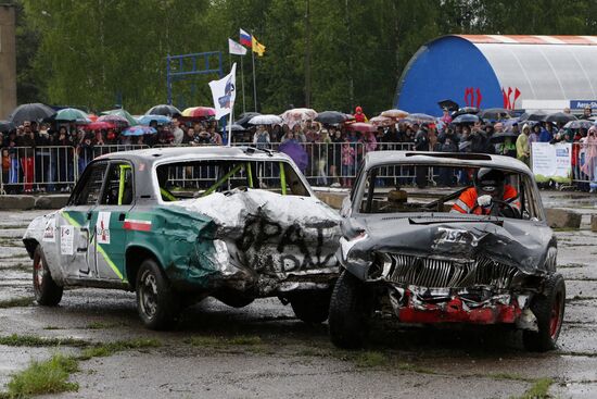 Rise of the Machines demolition derby in Yaroslavl Region