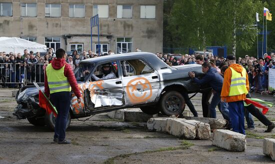 Rise of the Machines demolition derby in Yaroslavl Region