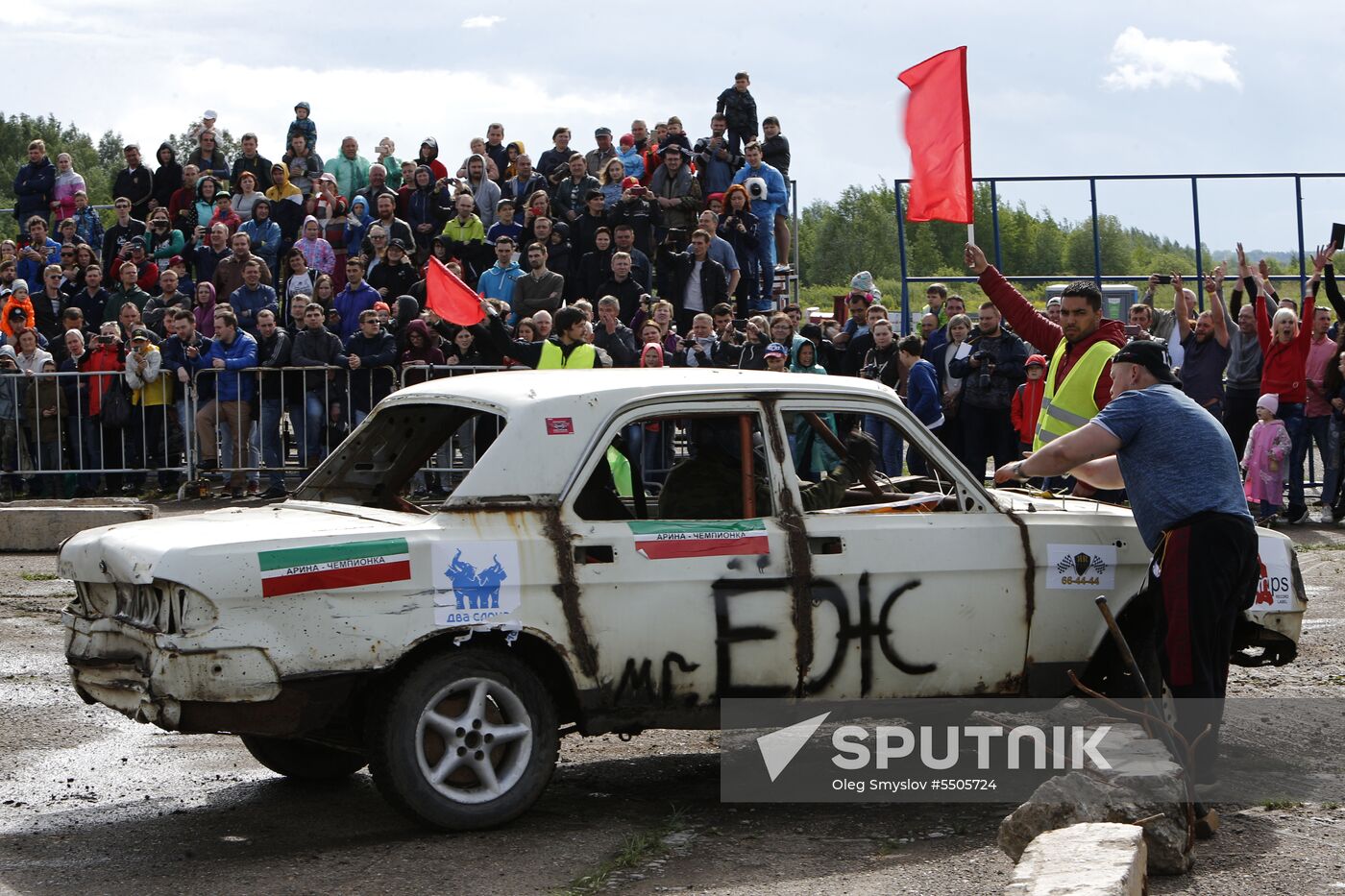 Rise of the Machines demolition derby in Yaroslavl Region