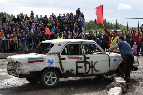 Rise of the Machines demolition derby in Yaroslavl Region