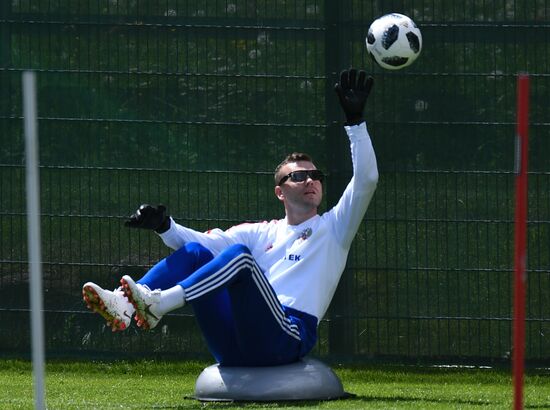 Football. National team's training camp