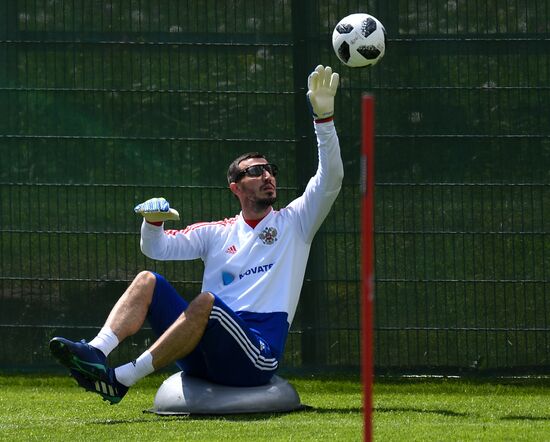 Football. National team's training camp