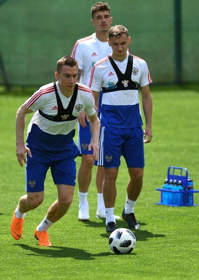 Football. National team's training camp