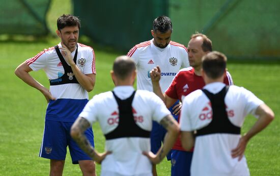Football. National team's training camp