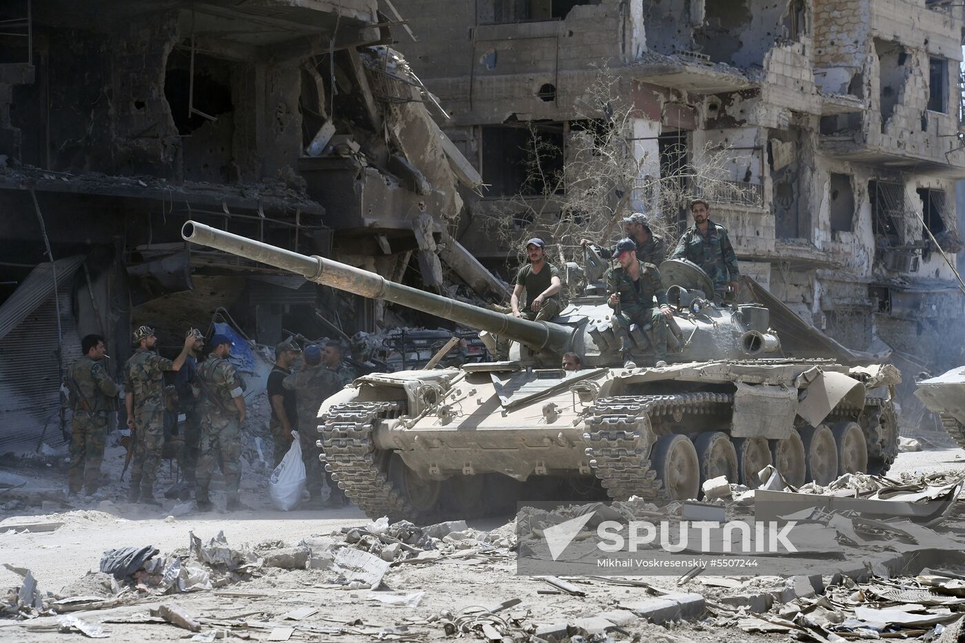 Syrian army frees Yarmouk Palestinian refugee camp in south of Damascus