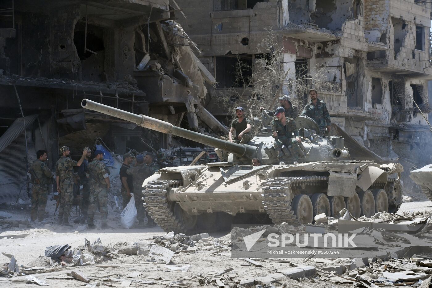 Syrian army frees Yarmouk Palestinian refugee camp in south of Damascus