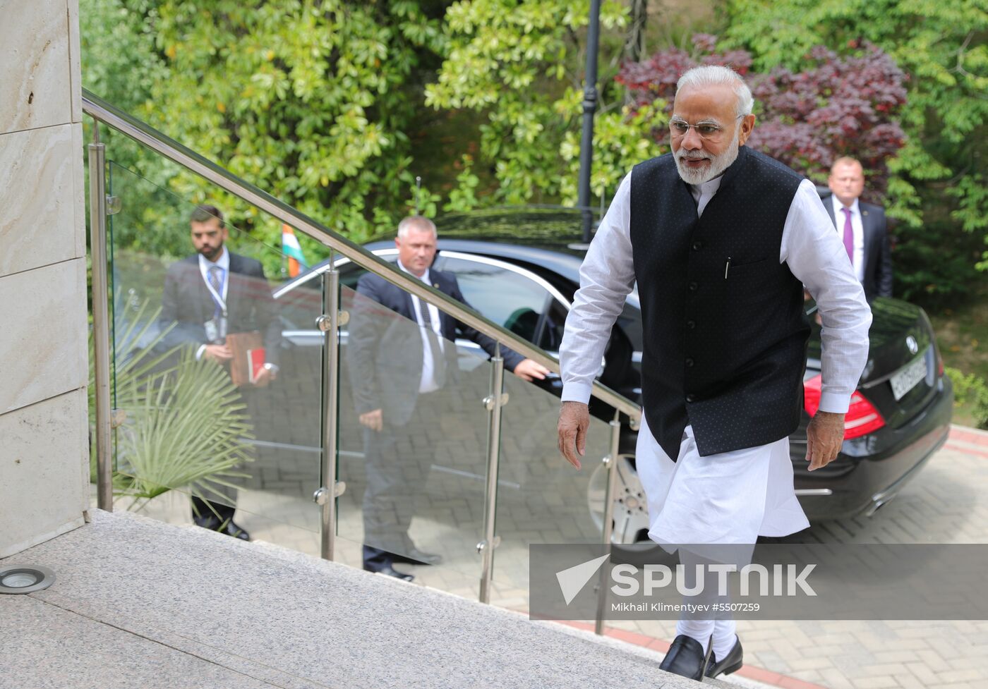 President Vladimir Putin meets with Indian Prime Minister Narendra Modi