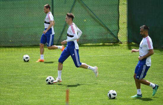 Football. National team's training camp