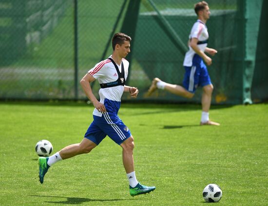Football. National team's training camp