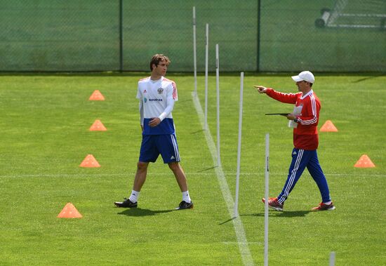 Football. National team's training camp