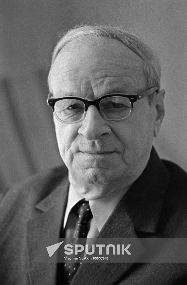 VLKSM CC staffer Vasyutin