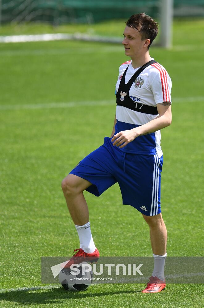 Football. National team's training camp